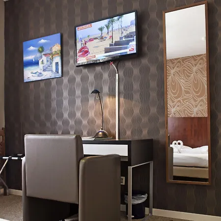 Hotel Cathedral Centrum 3*