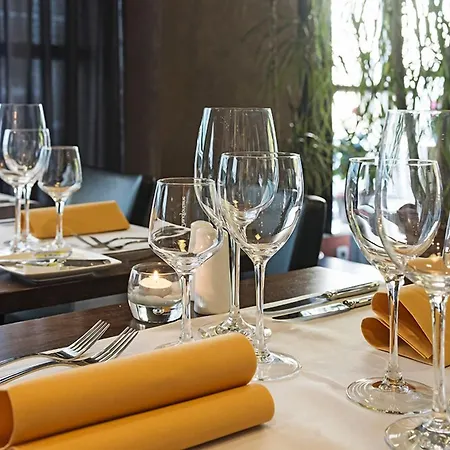 Cathedral Centrum 3*