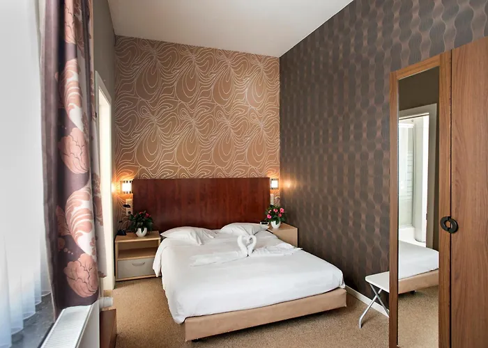 Cathedral Centrum 3*