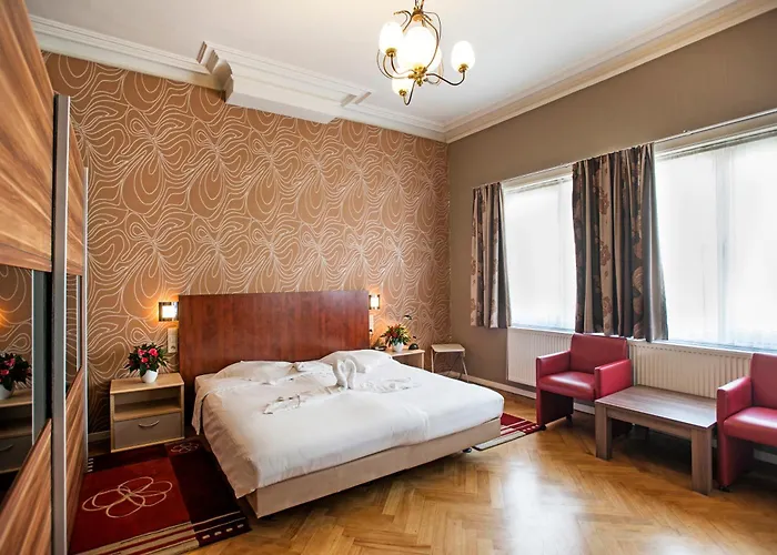 Cathedral Centrum 3*